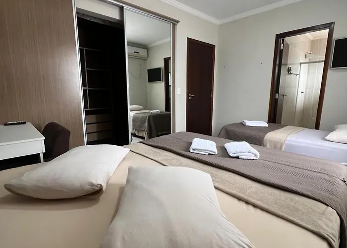 Pousada Rara House