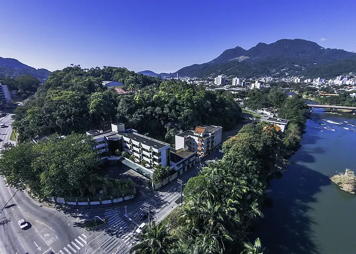 Harbor Inn Jaraguá